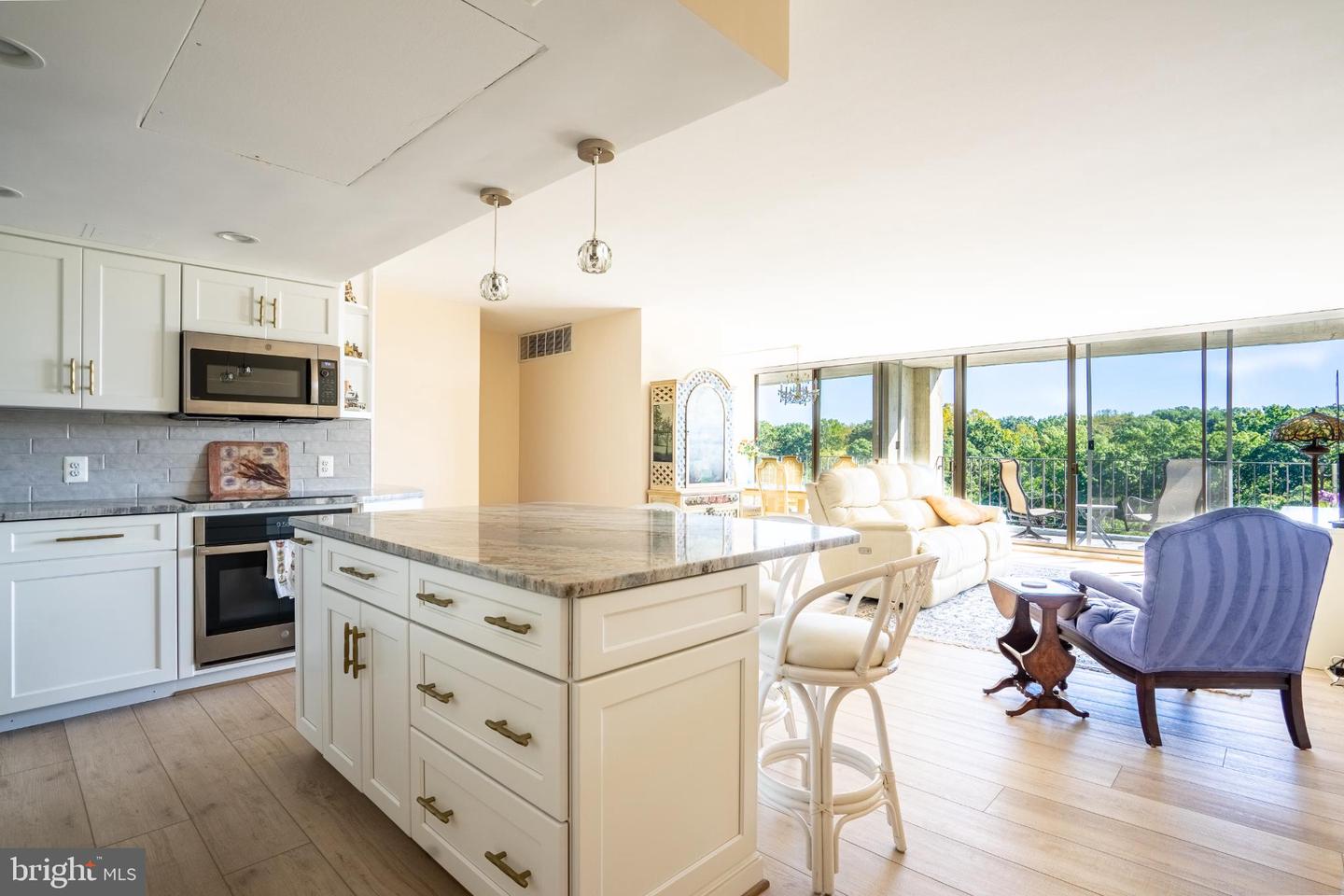 11400 WASHINGTON PLZ W #1101, RESTON, Virginia 20190, 1 Bedroom Bedrooms, 7 Rooms Rooms,2 BathroomsBathrooms,Residential,For sale,11400 WASHINGTON PLZ W #1101,VAFX2267092 MLS # VAFX2267092