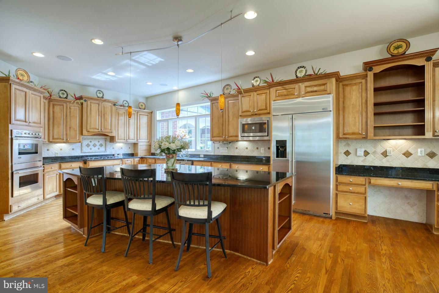 10300 HAMPTON RD, FAIRFAX STATION, Virginia 22039, 6 Bedrooms Bedrooms, ,5 BathroomsBathrooms,Residential,For sale,10300 HAMPTON RD,VAFX2246718 MLS # VAFX2246718