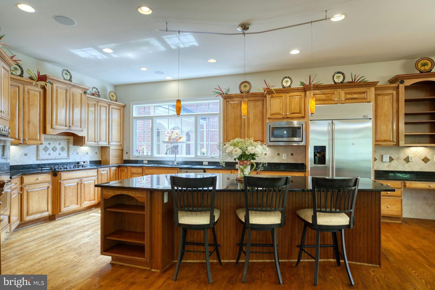 10300 HAMPTON RD, FAIRFAX STATION, Virginia 22039, 6 Bedrooms Bedrooms, ,5 BathroomsBathrooms,Residential,For sale,10300 HAMPTON RD,VAFX2246718 MLS # VAFX2246718