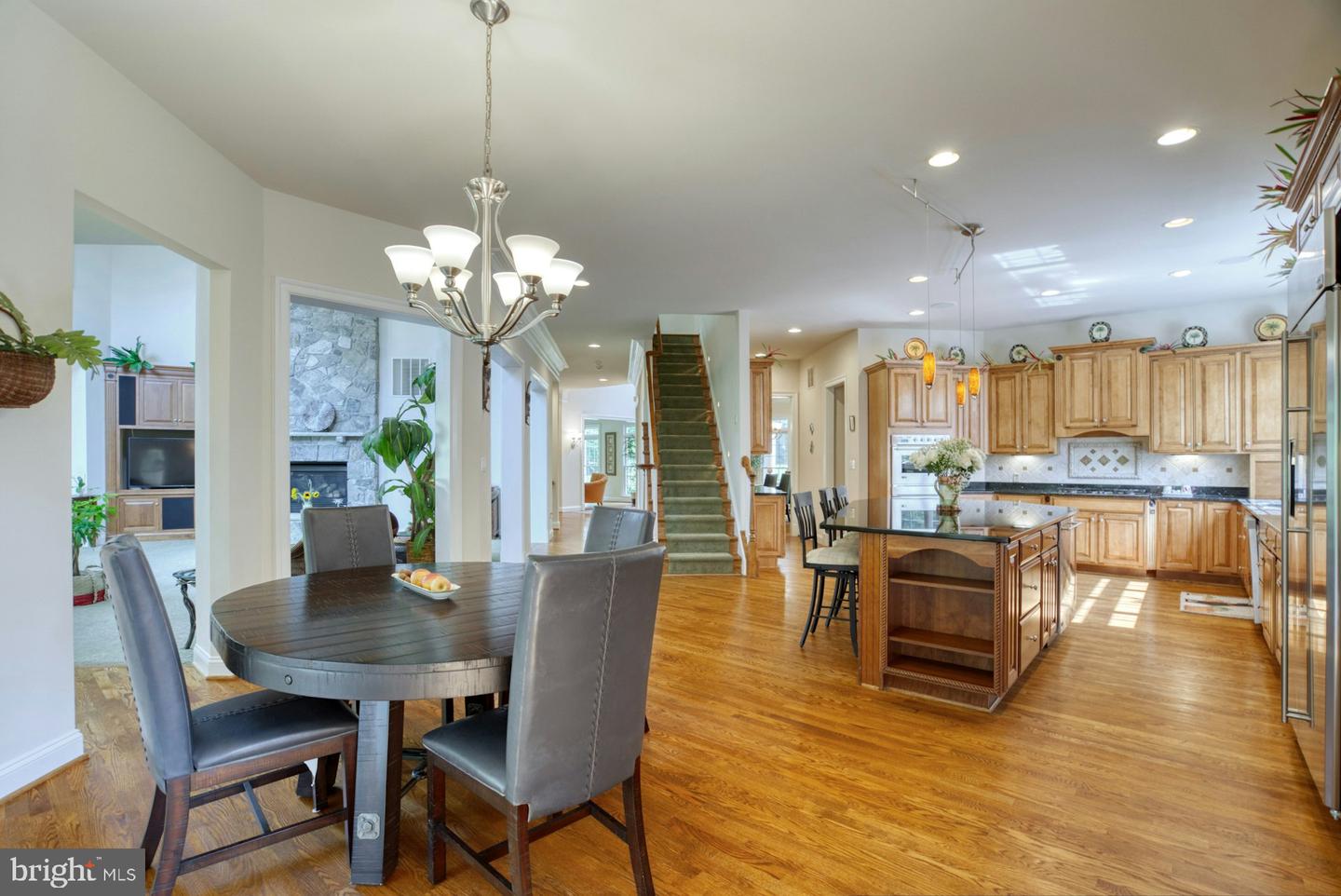 10300 HAMPTON RD, FAIRFAX STATION, Virginia 22039, 6 Bedrooms Bedrooms, ,5 BathroomsBathrooms,Residential,For sale,10300 HAMPTON RD,VAFX2246718 MLS # VAFX2246718