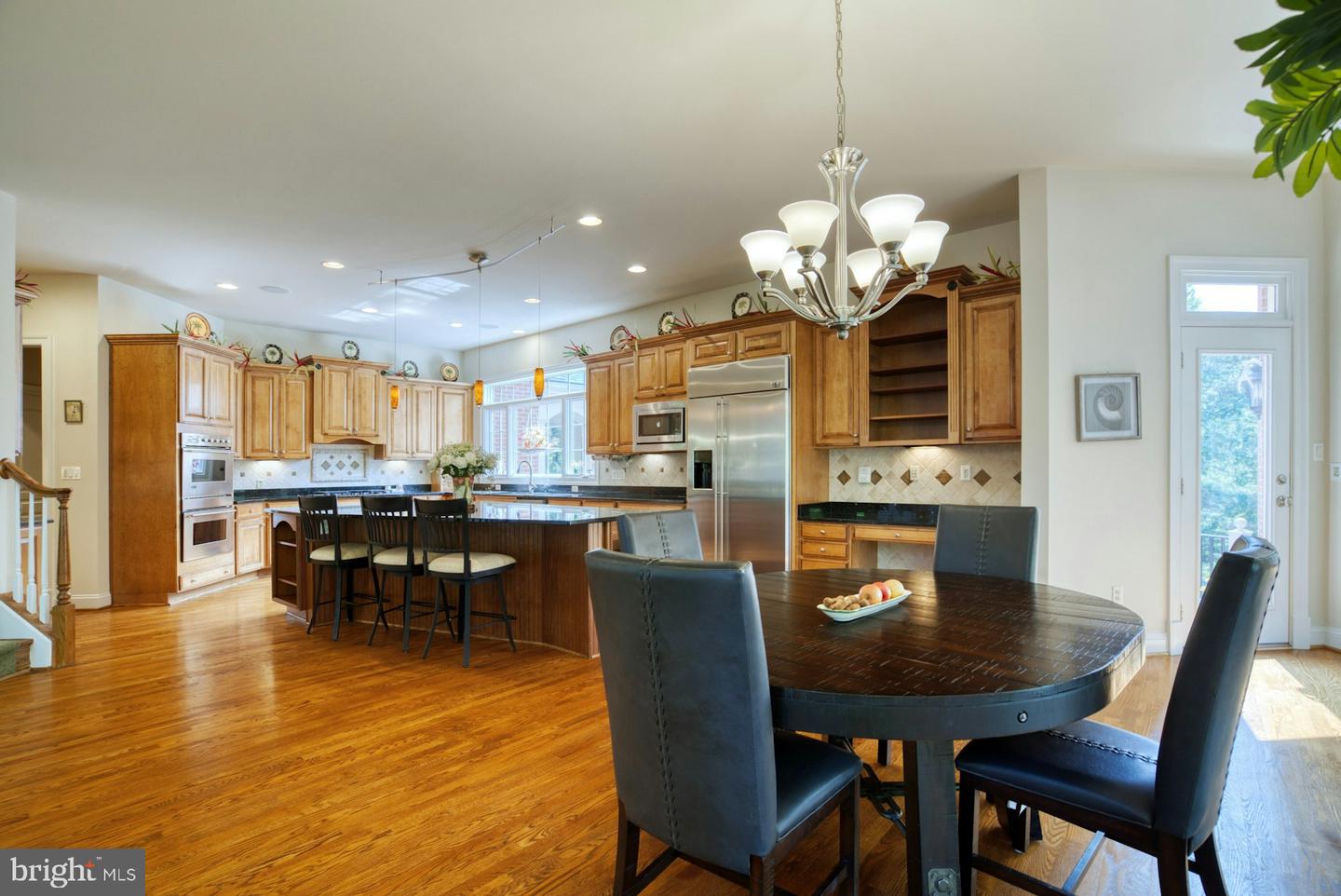 10300 HAMPTON RD, FAIRFAX STATION, Virginia 22039, 6 Bedrooms Bedrooms, ,5 BathroomsBathrooms,Residential,For sale,10300 HAMPTON RD,VAFX2246718 MLS # VAFX2246718