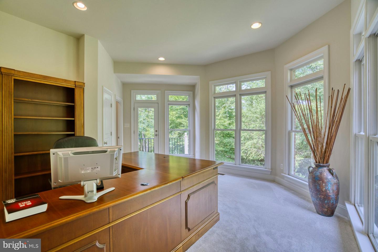 10300 HAMPTON RD, FAIRFAX STATION, Virginia 22039, 6 Bedrooms Bedrooms, ,5 BathroomsBathrooms,Residential,For sale,10300 HAMPTON RD,VAFX2246718 MLS # VAFX2246718