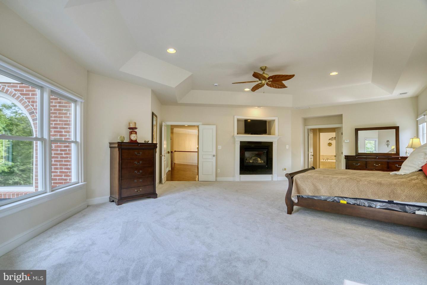 10300 HAMPTON RD, FAIRFAX STATION, Virginia 22039, 6 Bedrooms Bedrooms, ,5 BathroomsBathrooms,Residential,For sale,10300 HAMPTON RD,VAFX2246718 MLS # VAFX2246718
