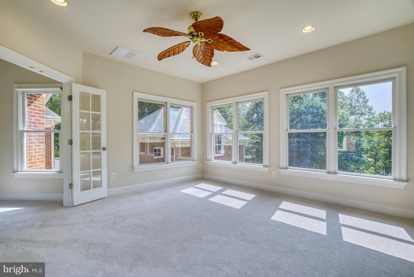 10300 HAMPTON RD, FAIRFAX STATION, Virginia 22039, 6 Bedrooms Bedrooms, ,5 BathroomsBathrooms,Residential,For sale,10300 HAMPTON RD,VAFX2246718 MLS # VAFX2246718