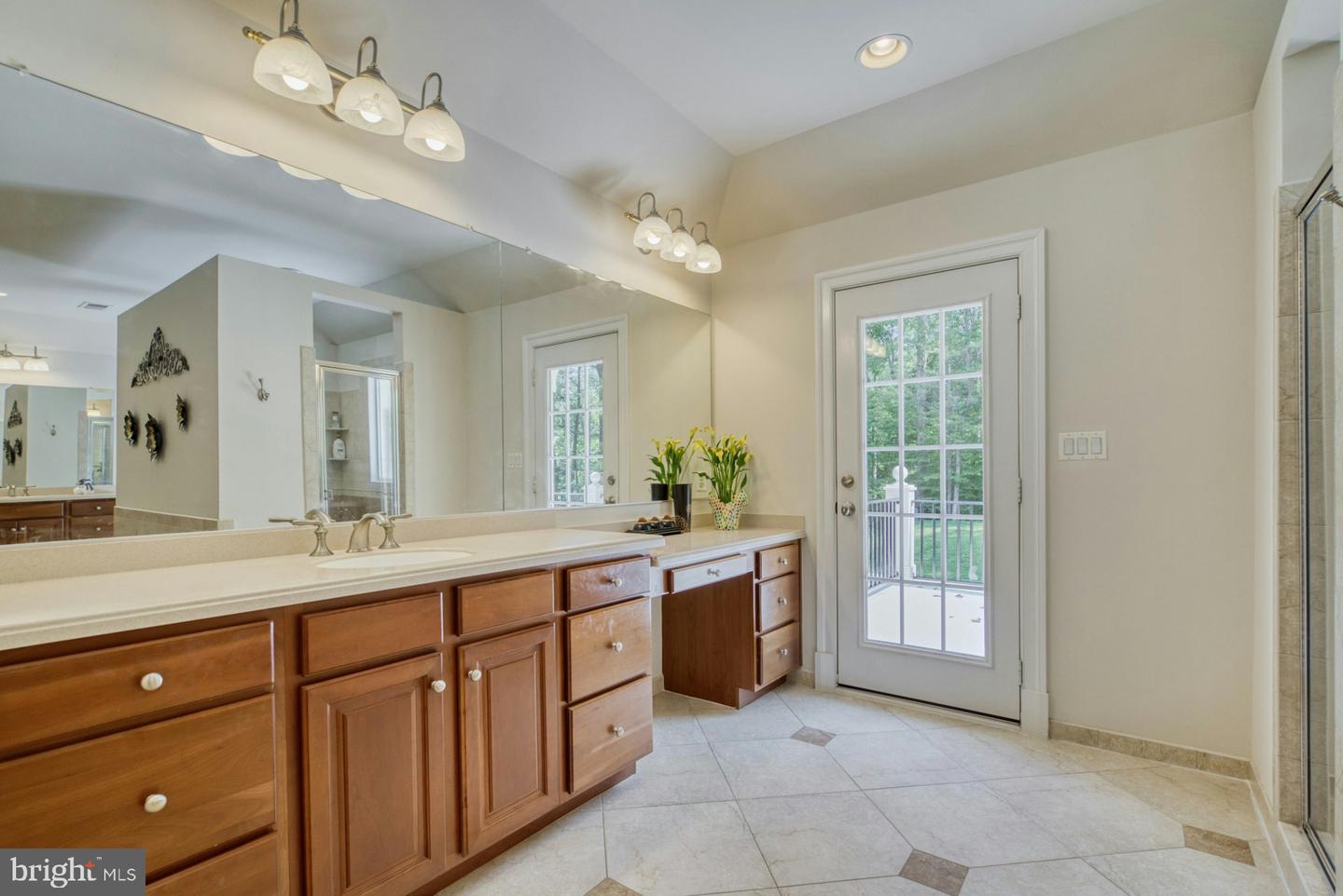 10300 HAMPTON RD, FAIRFAX STATION, Virginia 22039, 6 Bedrooms Bedrooms, ,5 BathroomsBathrooms,Residential,For sale,10300 HAMPTON RD,VAFX2246718 MLS # VAFX2246718