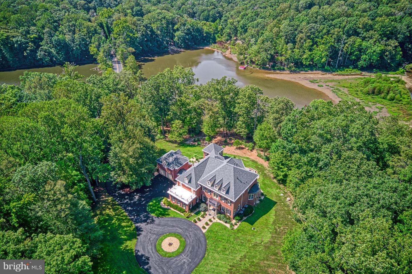 10300 HAMPTON RD, FAIRFAX STATION, Virginia 22039, 6 Bedrooms Bedrooms, ,5 BathroomsBathrooms,Residential,For sale,10300 HAMPTON RD,VAFX2246718 MLS # VAFX2246718