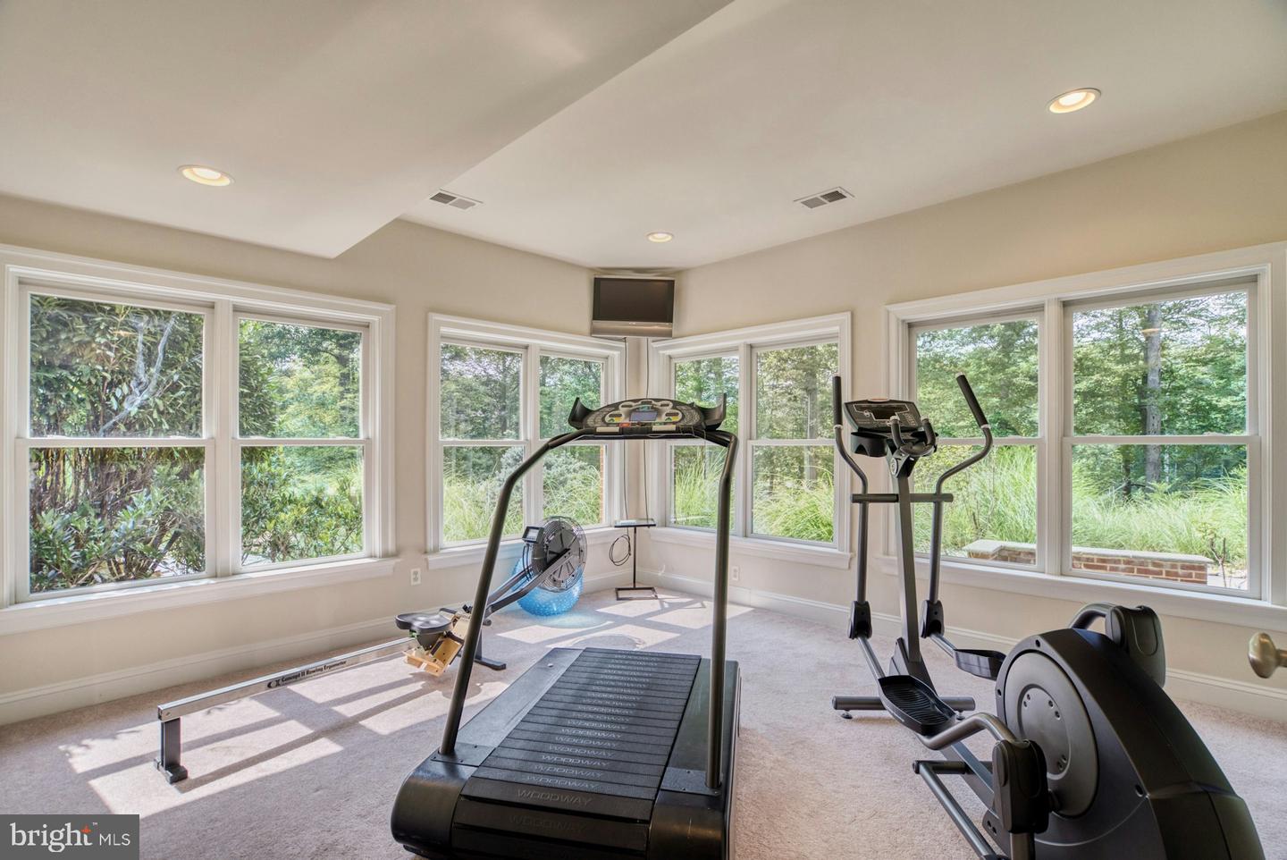 10300 HAMPTON RD, FAIRFAX STATION, Virginia 22039, 6 Bedrooms Bedrooms, ,5 BathroomsBathrooms,Residential,For sale,10300 HAMPTON RD,VAFX2246718 MLS # VAFX2246718