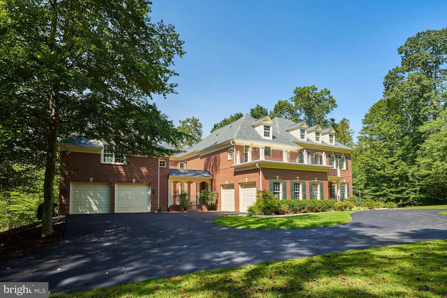 10300 HAMPTON RD, FAIRFAX STATION, Virginia 22039, 6 Bedrooms Bedrooms, ,5 BathroomsBathrooms,Residential,For sale,10300 HAMPTON RD,VAFX2246718 MLS # VAFX2246718