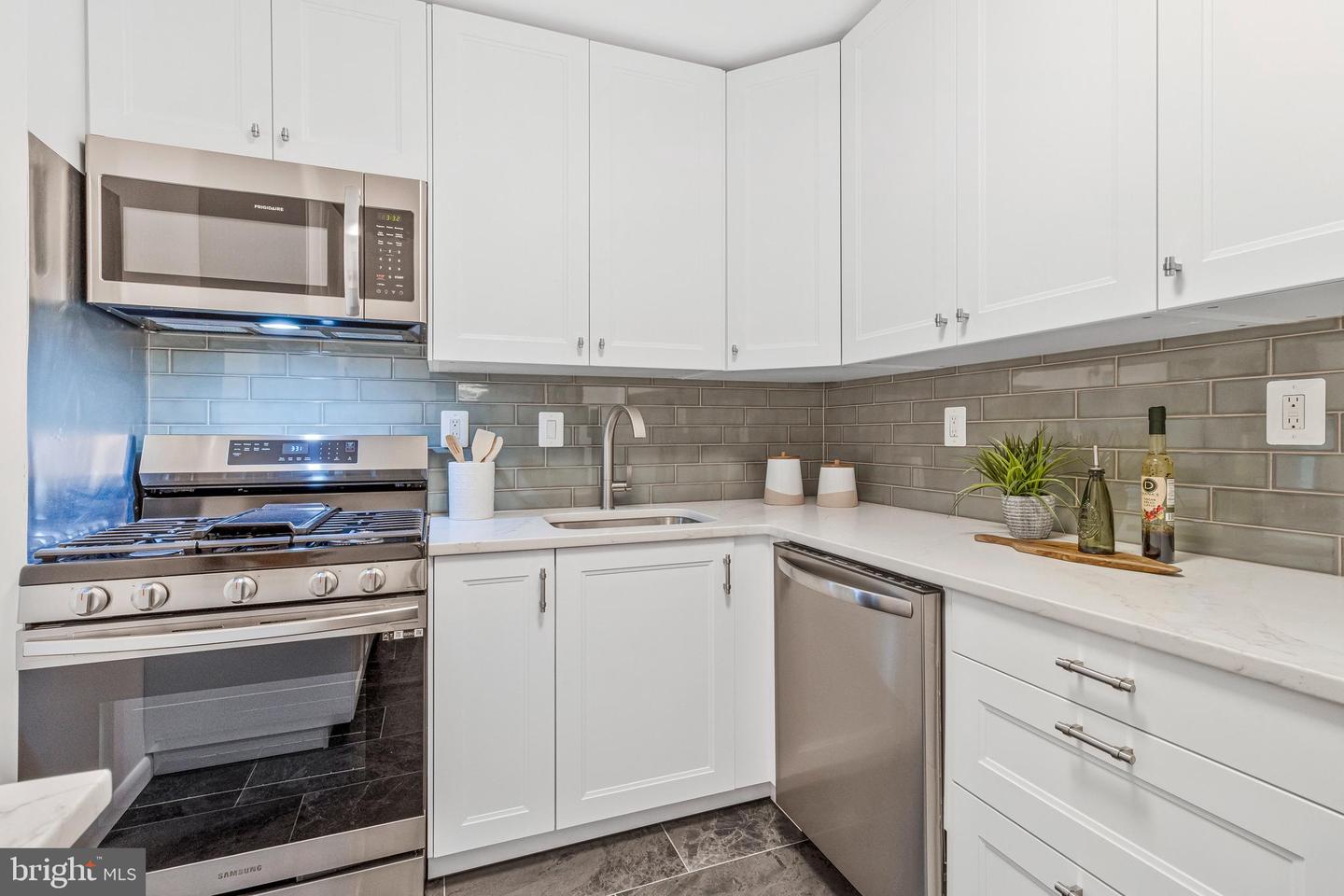 2939 VAN NESS ST NW #706, WASHINGTON, District Of Columbia 20008, 2 Bedrooms Bedrooms, ,2 BathroomsBathrooms,Residential,For sale,2939 VAN NESS ST NW #706,DCDC2210436 MLS # DCDC2210436