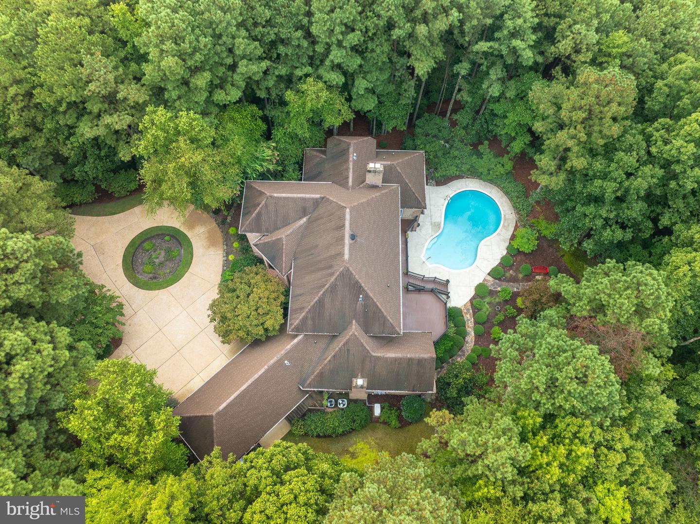 2412 PATES CRK, WILLIAMSBURG, Virginia 23185, 5 Bedrooms Bedrooms, 11 Rooms Rooms,5 BathroomsBathrooms,Residential,For sale,2412 PATES CRK,VAJC2000506 MLS # VAJC2000506