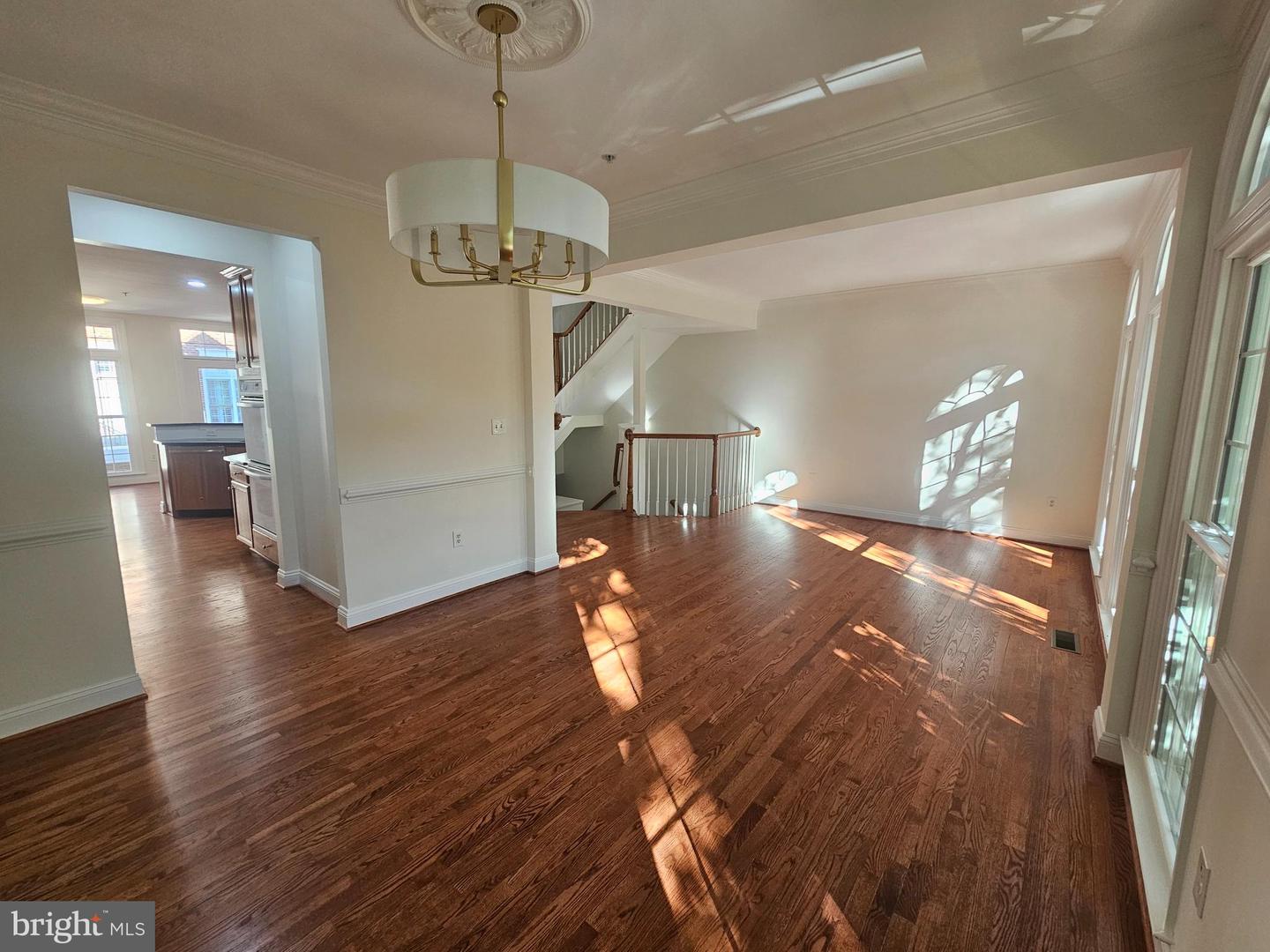 1652 COLONIAL HILLS DR, MCLEAN, Virginia 22102, 3 Bedrooms Bedrooms, ,3 BathroomsBathrooms,Residential,For sale,1652 COLONIAL HILLS DR,VAFX2258480 MLS # VAFX2258480