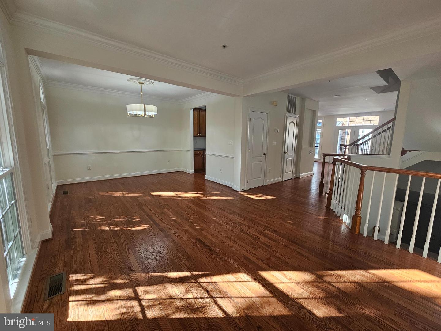 1652 COLONIAL HILLS DR, MCLEAN, Virginia 22102, 3 Bedrooms Bedrooms, ,3 BathroomsBathrooms,Residential,For sale,1652 COLONIAL HILLS DR,VAFX2258480 MLS # VAFX2258480