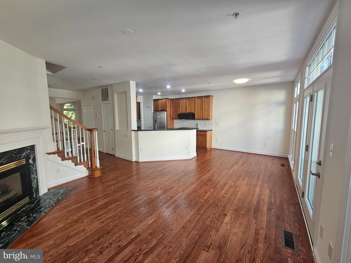 1652 COLONIAL HILLS DR, MCLEAN, Virginia 22102, 3 Bedrooms Bedrooms, ,3 BathroomsBathrooms,Residential,For sale,1652 COLONIAL HILLS DR,VAFX2258480 MLS # VAFX2258480