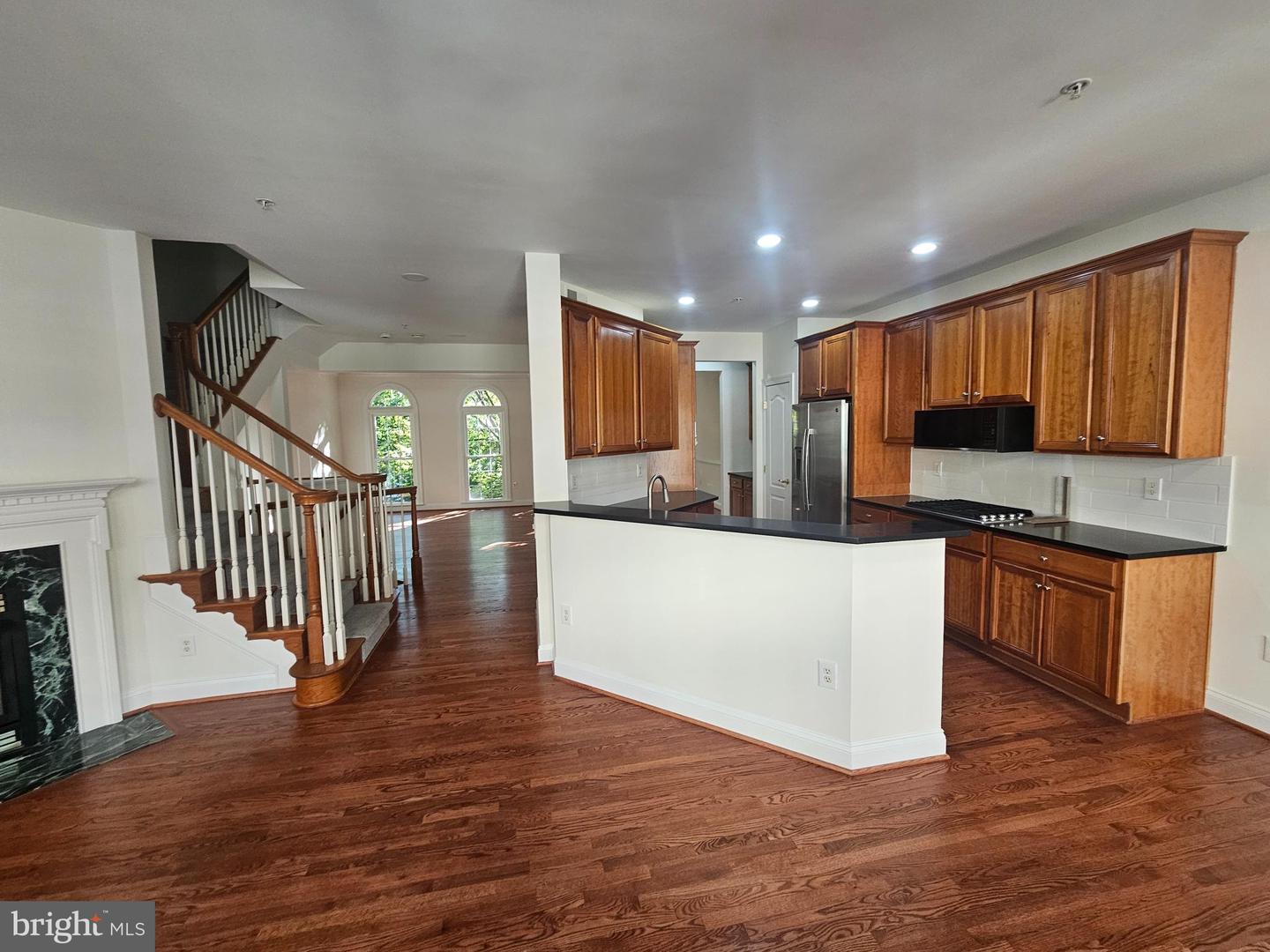 1652 COLONIAL HILLS DR, MCLEAN, Virginia 22102, 3 Bedrooms Bedrooms, ,3 BathroomsBathrooms,Residential,For sale,1652 COLONIAL HILLS DR,VAFX2258480 MLS # VAFX2258480