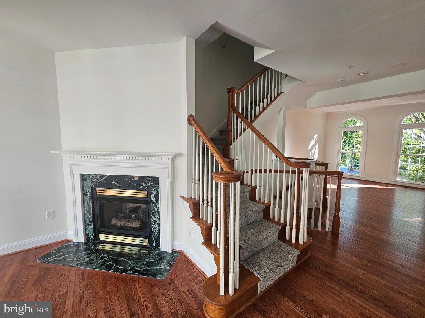 1652 COLONIAL HILLS DR, MCLEAN, Virginia 22102, 3 Bedrooms Bedrooms, ,3 BathroomsBathrooms,Residential,For sale,1652 COLONIAL HILLS DR,VAFX2258480 MLS # VAFX2258480