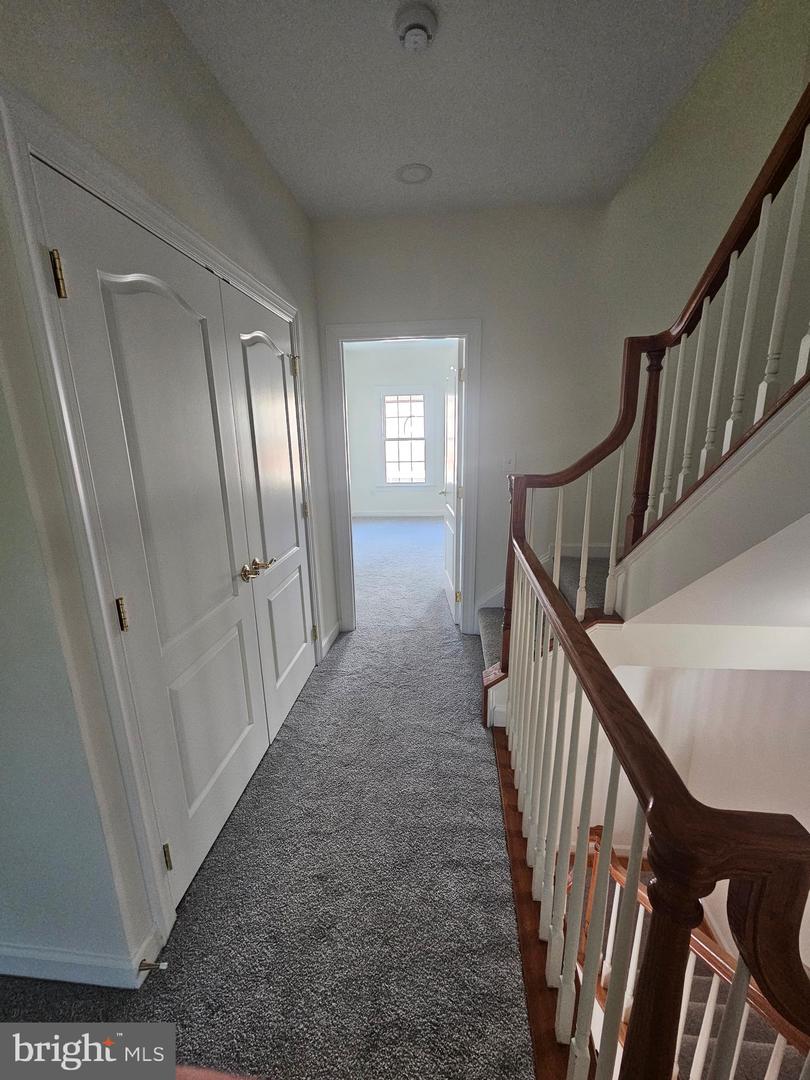 1652 COLONIAL HILLS DR, MCLEAN, Virginia 22102, 3 Bedrooms Bedrooms, ,3 BathroomsBathrooms,Residential,For sale,1652 COLONIAL HILLS DR,VAFX2258480 MLS # VAFX2258480