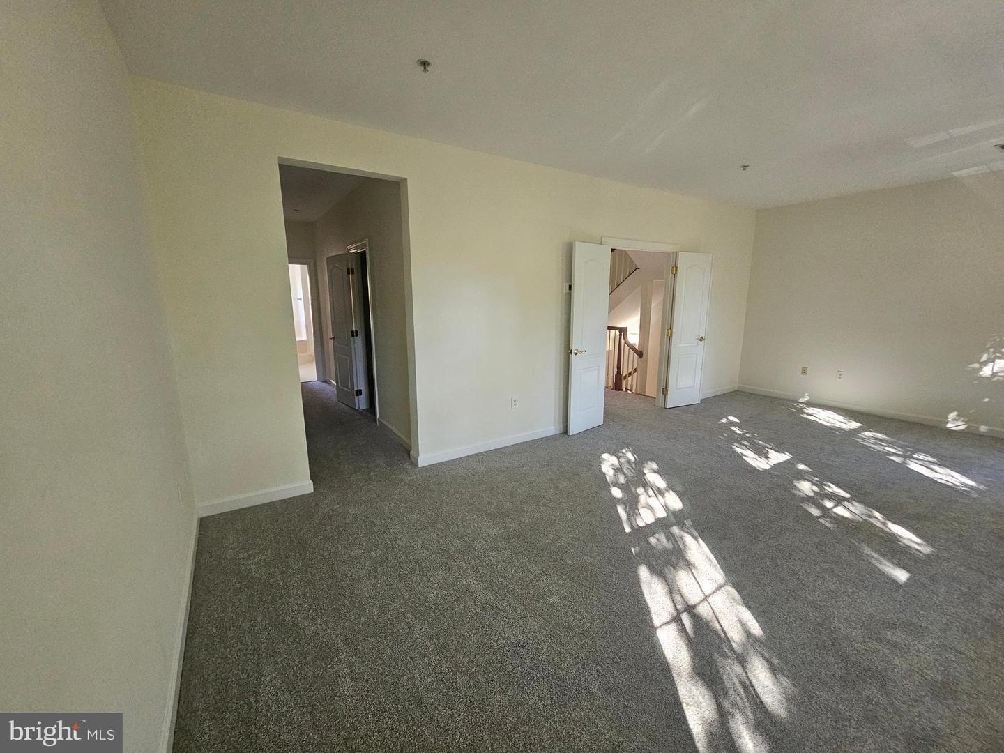 1652 COLONIAL HILLS DR, MCLEAN, Virginia 22102, 3 Bedrooms Bedrooms, ,3 BathroomsBathrooms,Residential,For sale,1652 COLONIAL HILLS DR,VAFX2258480 MLS # VAFX2258480