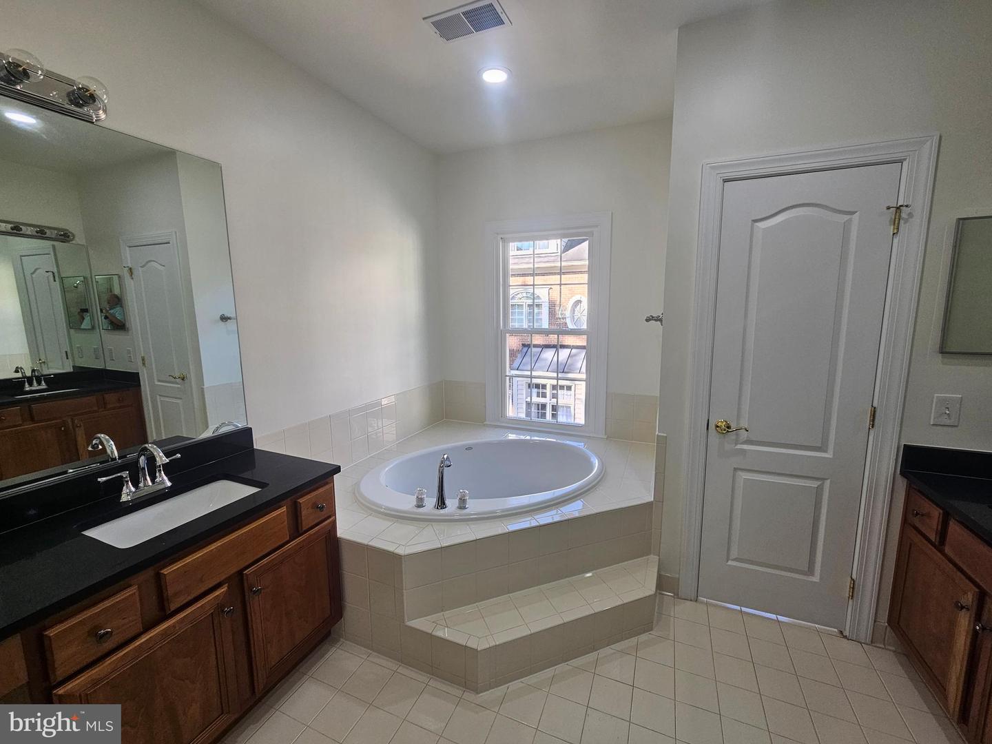 1652 COLONIAL HILLS DR, MCLEAN, Virginia 22102, 3 Bedrooms Bedrooms, ,3 BathroomsBathrooms,Residential,For sale,1652 COLONIAL HILLS DR,VAFX2258480 MLS # VAFX2258480