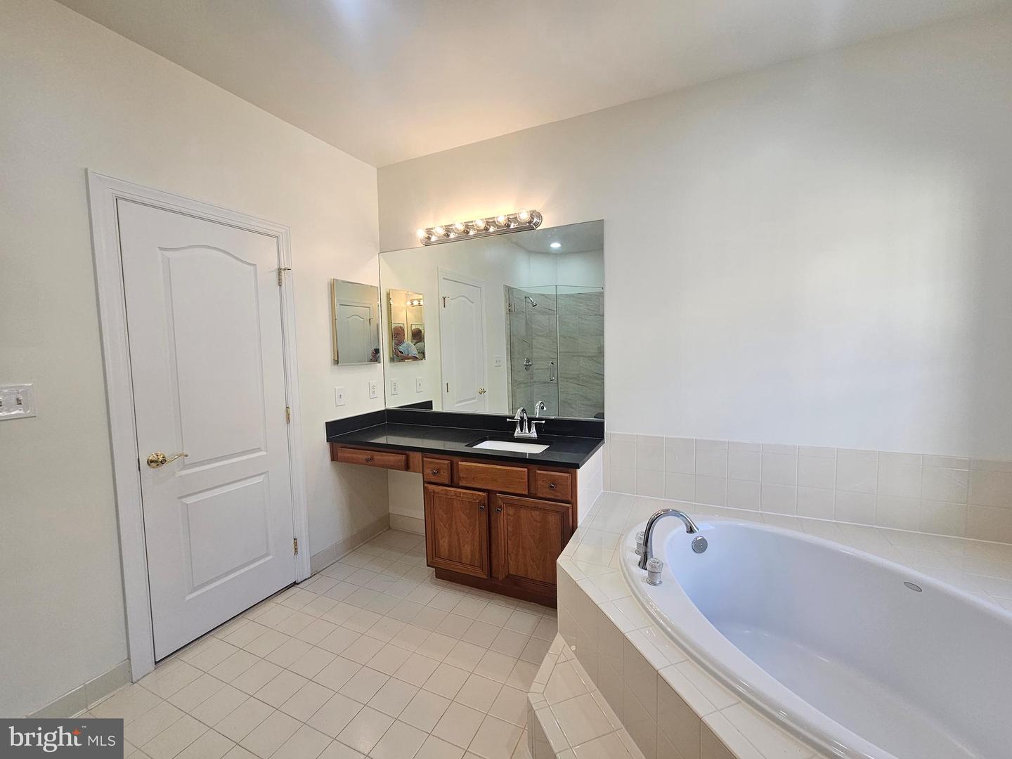 1652 COLONIAL HILLS DR, MCLEAN, Virginia 22102, 3 Bedrooms Bedrooms, ,3 BathroomsBathrooms,Residential,For sale,1652 COLONIAL HILLS DR,VAFX2258480 MLS # VAFX2258480