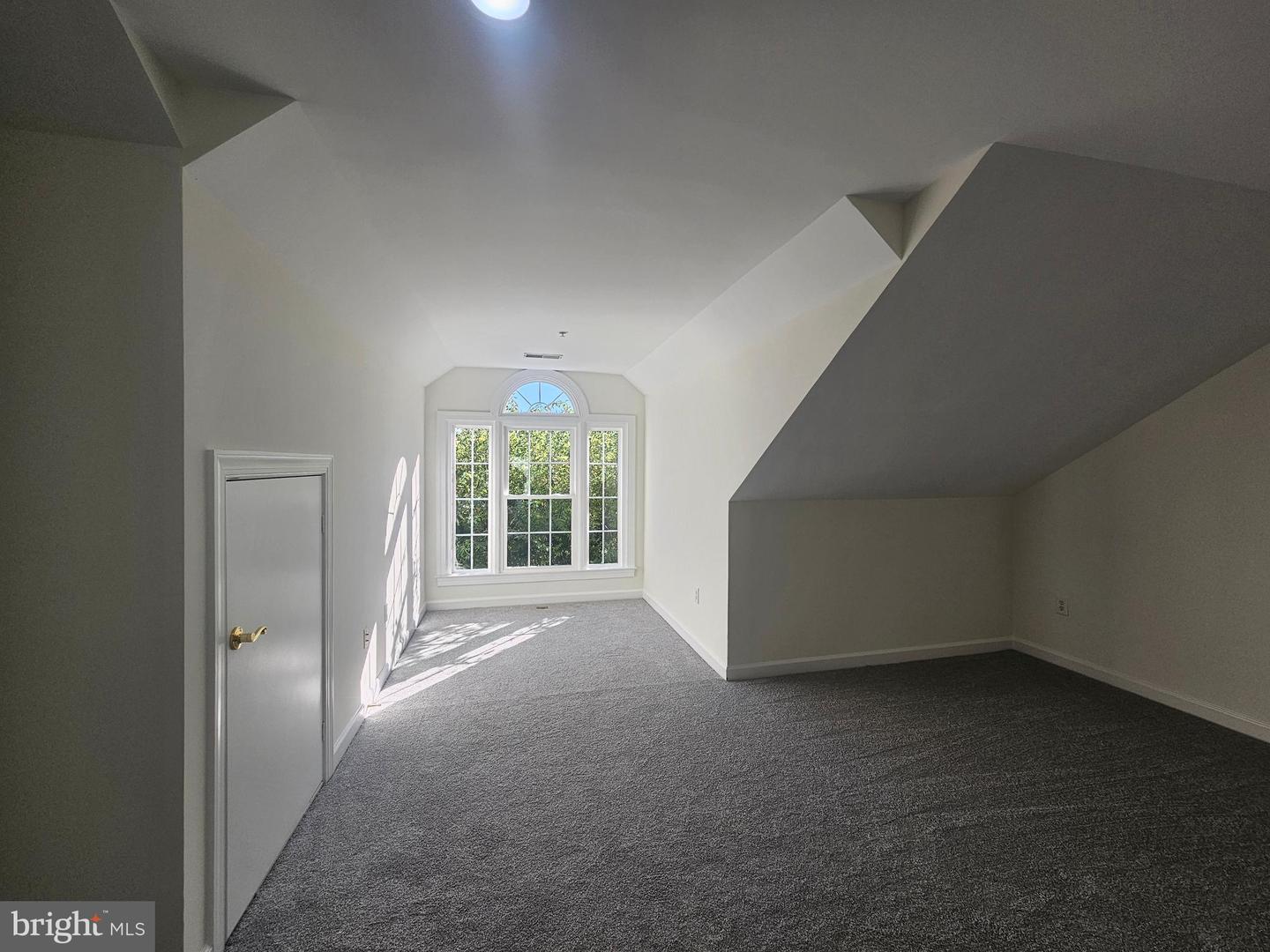 1652 COLONIAL HILLS DR, MCLEAN, Virginia 22102, 3 Bedrooms Bedrooms, ,3 BathroomsBathrooms,Residential,For sale,1652 COLONIAL HILLS DR,VAFX2258480 MLS # VAFX2258480