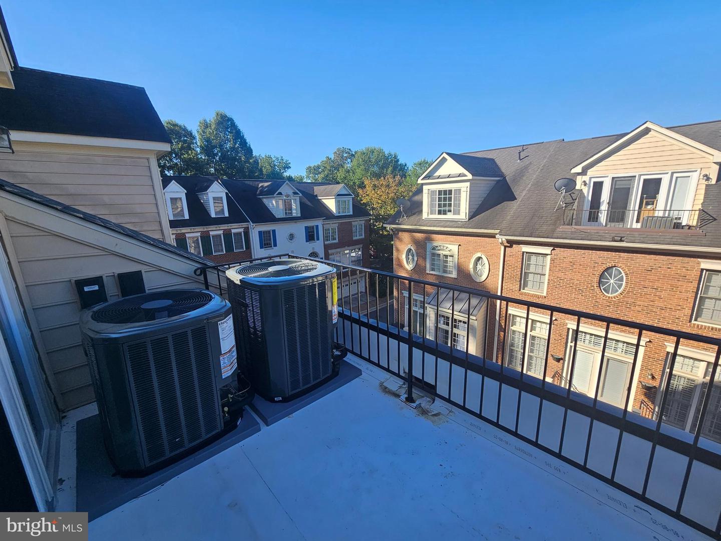 1652 COLONIAL HILLS DR, MCLEAN, Virginia 22102, 3 Bedrooms Bedrooms, ,3 BathroomsBathrooms,Residential,For sale,1652 COLONIAL HILLS DR,VAFX2258480 MLS # VAFX2258480