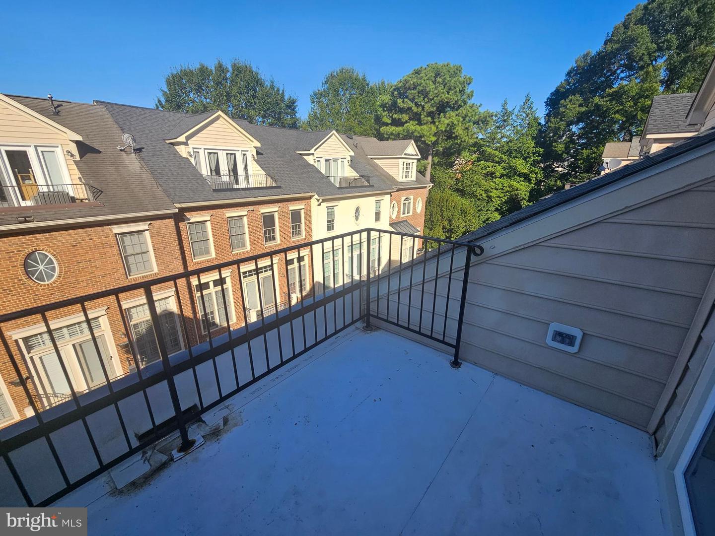 1652 COLONIAL HILLS DR, MCLEAN, Virginia 22102, 3 Bedrooms Bedrooms, ,3 BathroomsBathrooms,Residential,For sale,1652 COLONIAL HILLS DR,VAFX2258480 MLS # VAFX2258480