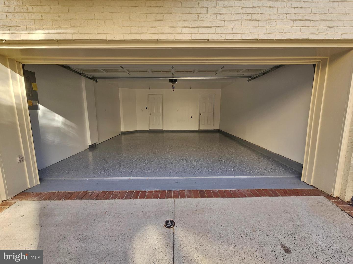 1652 COLONIAL HILLS DR, MCLEAN, Virginia 22102, 3 Bedrooms Bedrooms, ,3 BathroomsBathrooms,Residential,For sale,1652 COLONIAL HILLS DR,VAFX2258480 MLS # VAFX2258480