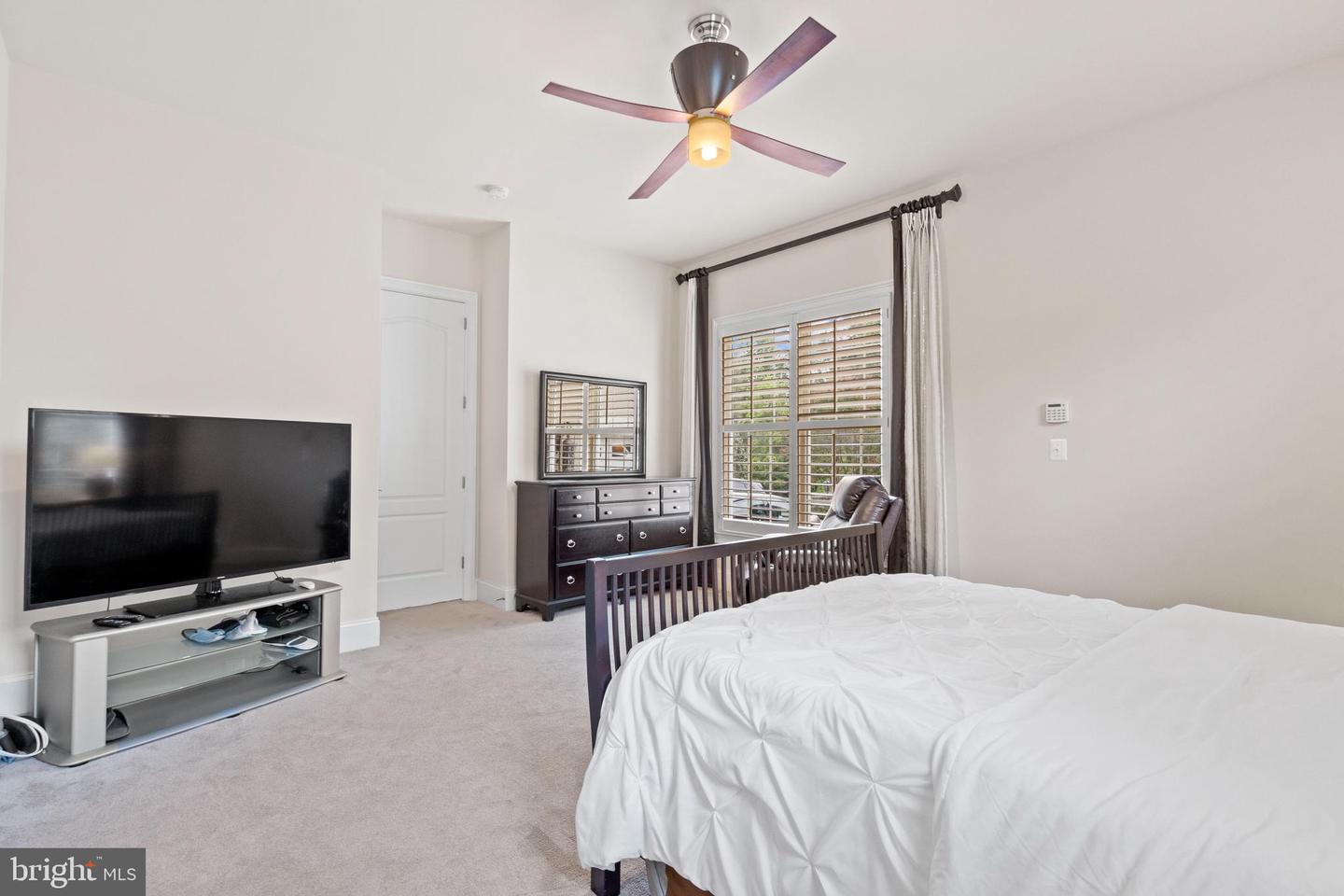 43589 EDISON CLUB CT, ASHBURN, Virginia 20147, 5 Bedrooms Bedrooms, ,5 BathroomsBathrooms,Residential,For sale,43589 EDISON CLUB CT,VALO2103588 MLS # VALO2103588
