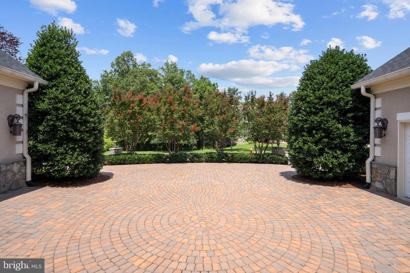43589 EDISON CLUB CT, ASHBURN, Virginia 20147, 5 Bedrooms Bedrooms, ,5 BathroomsBathrooms,Residential,For sale,43589 EDISON CLUB CT,VALO2103588 MLS # VALO2103588