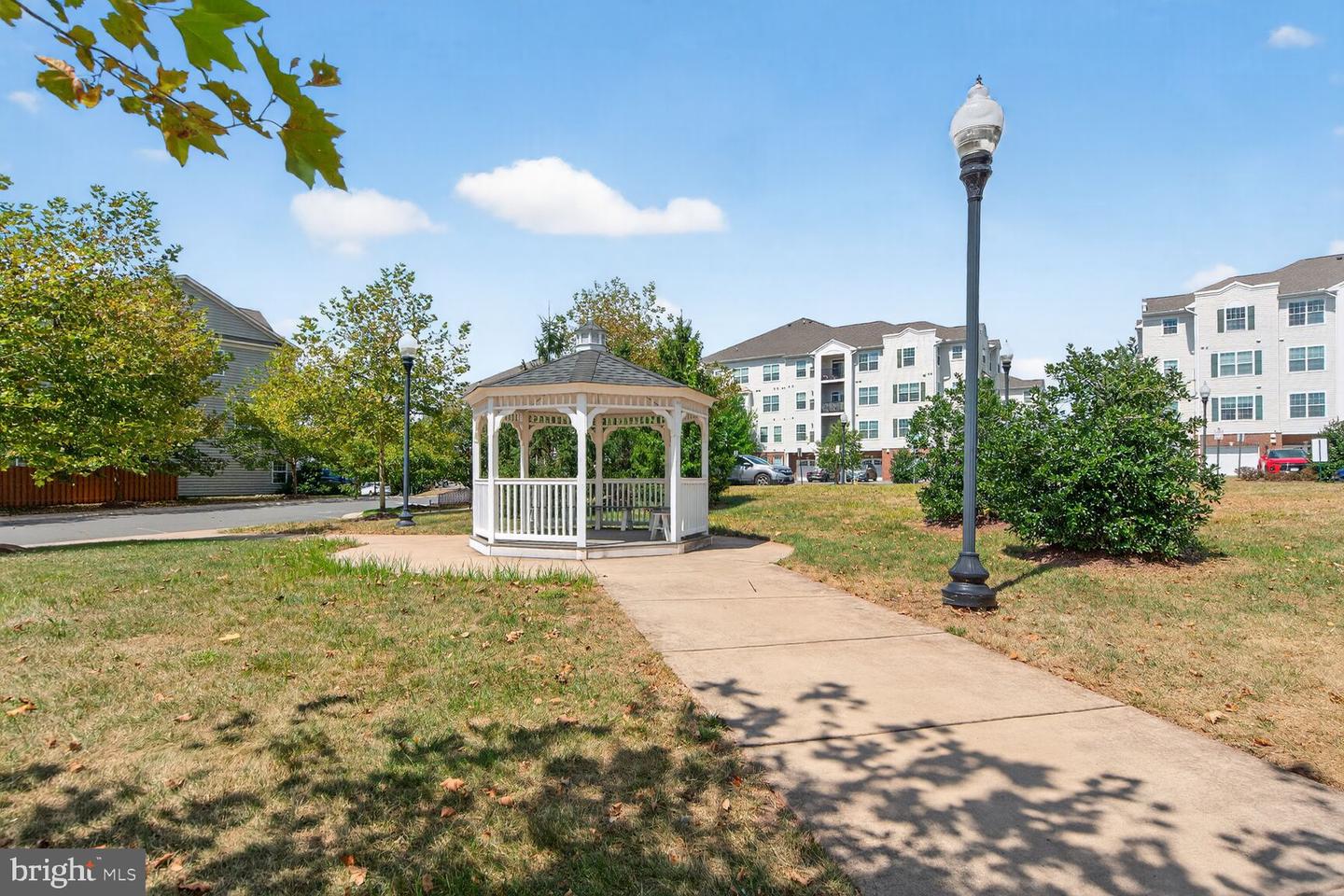 9202 CHARLESTON DR #307, MANASSAS, Virginia 20110, 3 Bedrooms Bedrooms, ,2 BathroomsBathrooms,Residential,For sale,9202 CHARLESTON DR #307,VAMN2009116 MLS # VAMN2009116