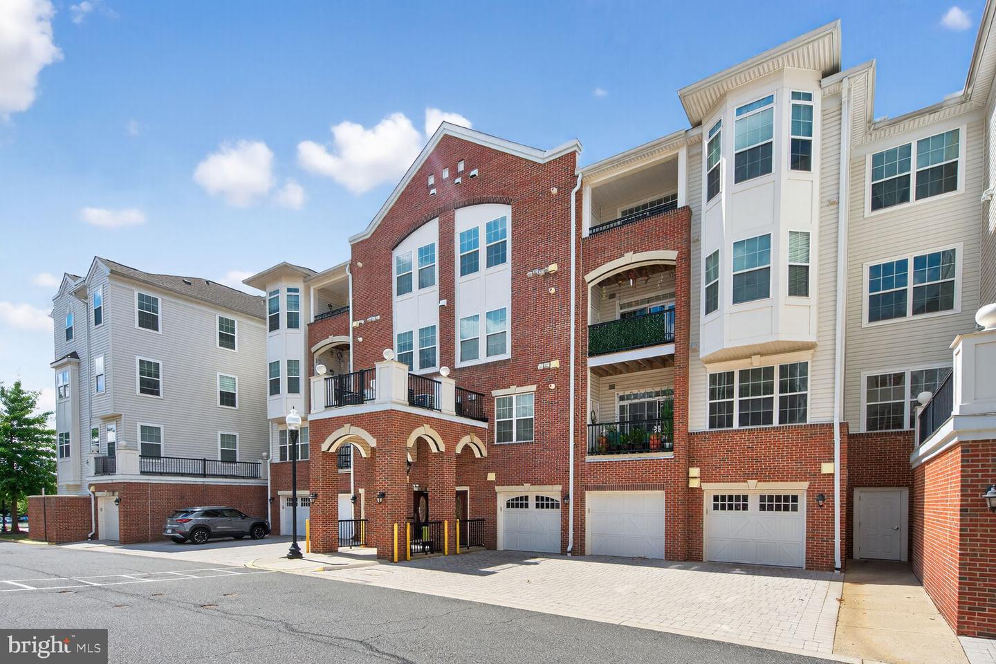 9202 CHARLESTON DR #307, MANASSAS, Virginia 20110, 3 Bedrooms Bedrooms, ,2 BathroomsBathrooms,Residential,For sale,9202 CHARLESTON DR #307,VAMN2009116 MLS # VAMN2009116
