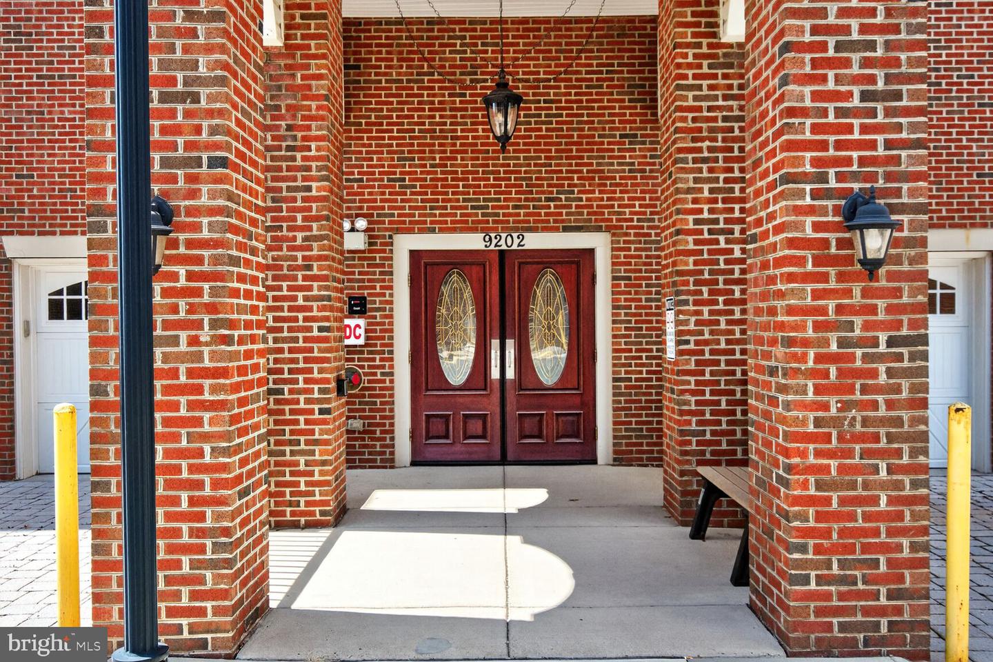 9202 CHARLESTON DR #307, MANASSAS, Virginia 20110, 3 Bedrooms Bedrooms, ,2 BathroomsBathrooms,Residential,For sale,9202 CHARLESTON DR #307,VAMN2009116 MLS # VAMN2009116
