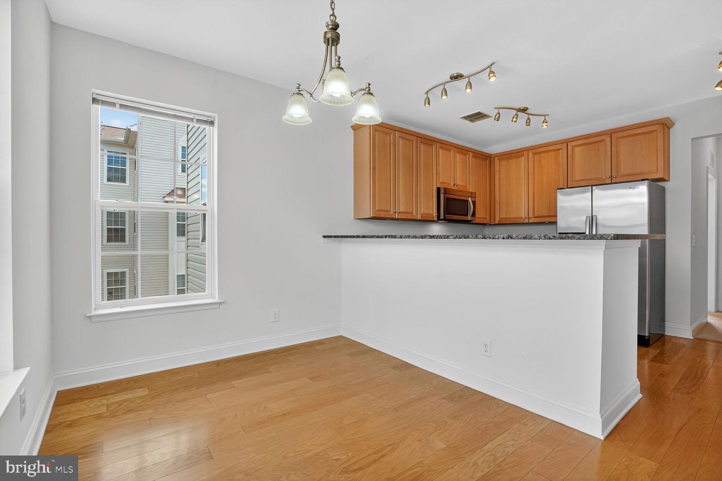 9202 CHARLESTON DR #307, MANASSAS, Virginia 20110, 3 Bedrooms Bedrooms, ,2 BathroomsBathrooms,Residential,For sale,9202 CHARLESTON DR #307,VAMN2009116 MLS # VAMN2009116