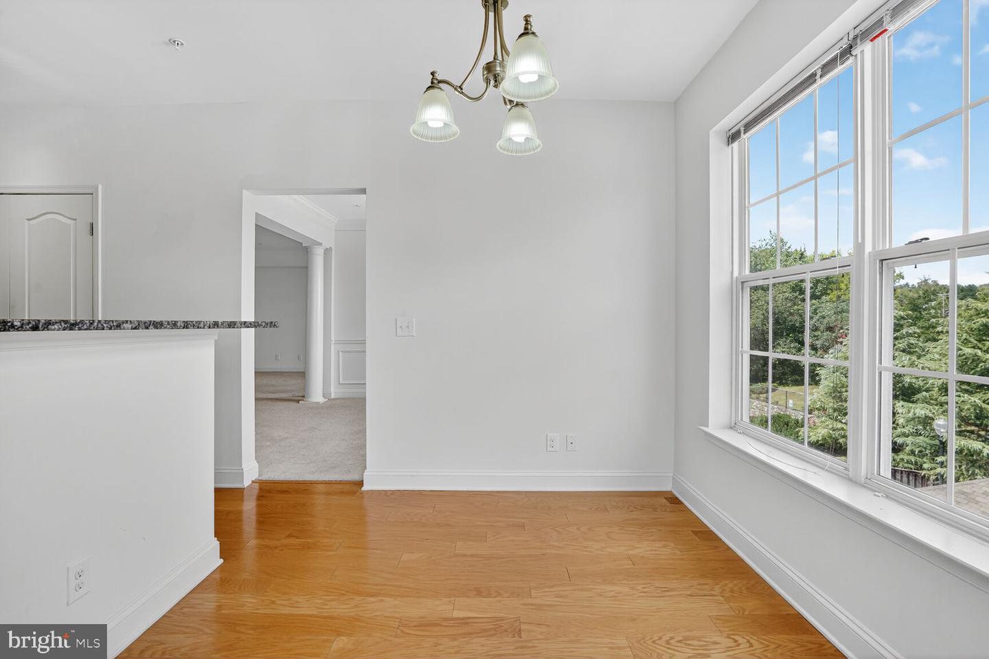 9202 CHARLESTON DR #307, MANASSAS, Virginia 20110, 3 Bedrooms Bedrooms, ,2 BathroomsBathrooms,Residential,For sale,9202 CHARLESTON DR #307,VAMN2009116 MLS # VAMN2009116