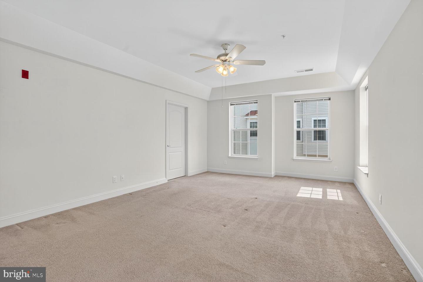 9202 CHARLESTON DR #307, MANASSAS, Virginia 20110, 3 Bedrooms Bedrooms, ,2 BathroomsBathrooms,Residential,For sale,9202 CHARLESTON DR #307,VAMN2009116 MLS # VAMN2009116
