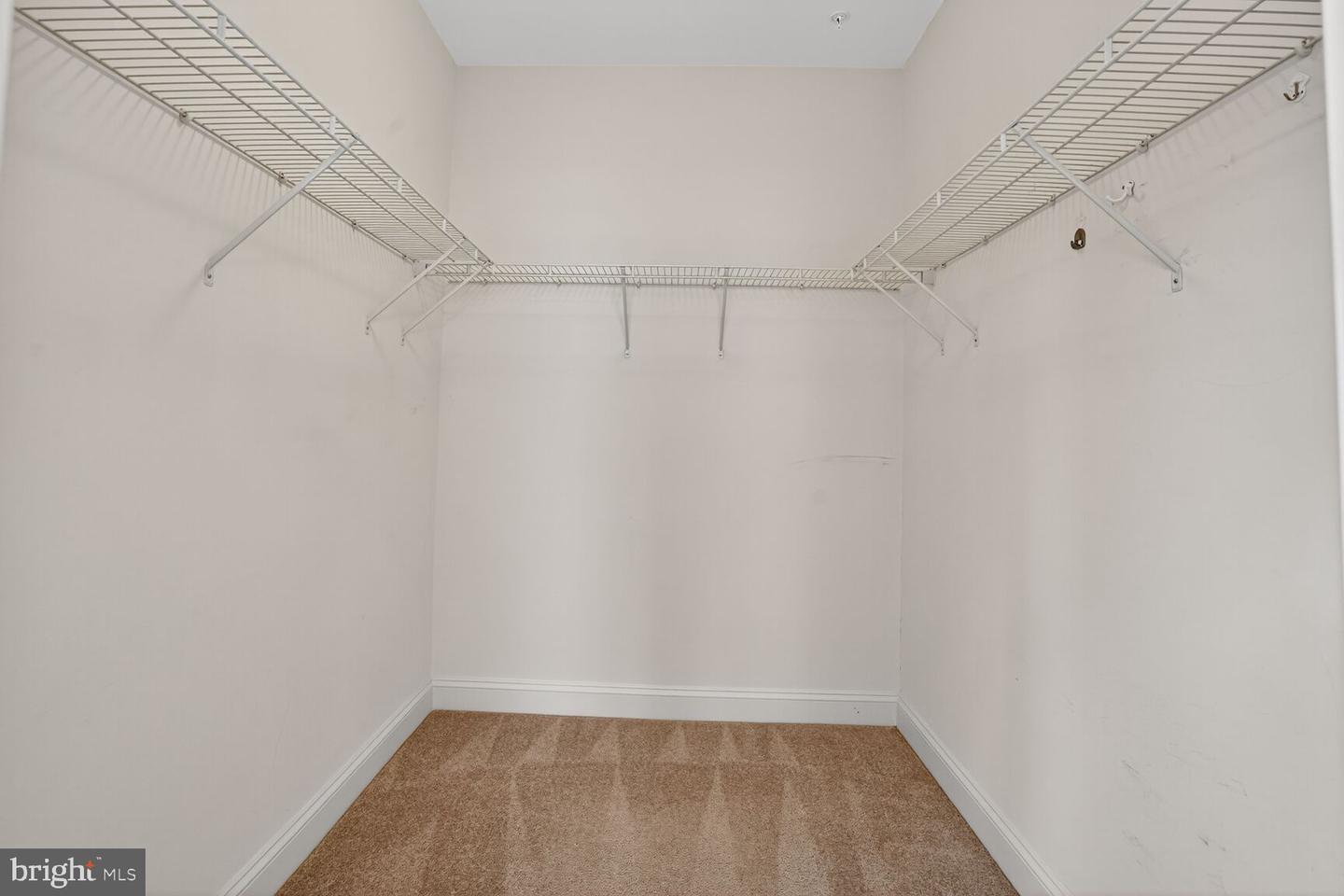 9202 CHARLESTON DR #307, MANASSAS, Virginia 20110, 3 Bedrooms Bedrooms, ,2 BathroomsBathrooms,Residential,For sale,9202 CHARLESTON DR #307,VAMN2009116 MLS # VAMN2009116