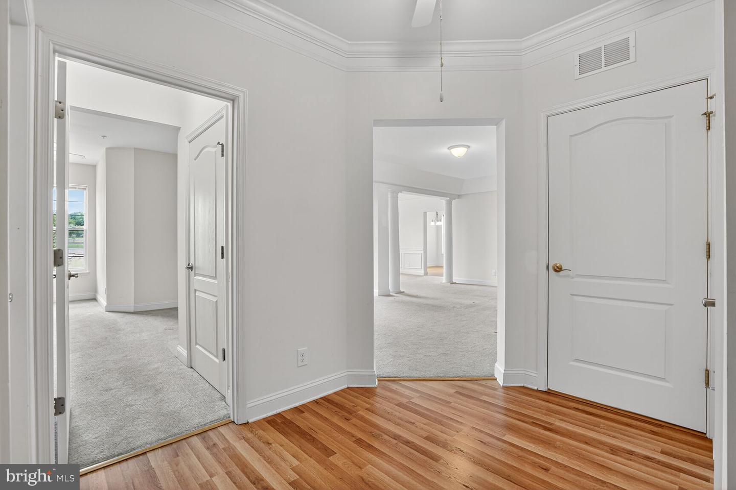 9202 CHARLESTON DR #307, MANASSAS, Virginia 20110, 3 Bedrooms Bedrooms, ,2 BathroomsBathrooms,Residential,For sale,9202 CHARLESTON DR #307,VAMN2009116 MLS # VAMN2009116
