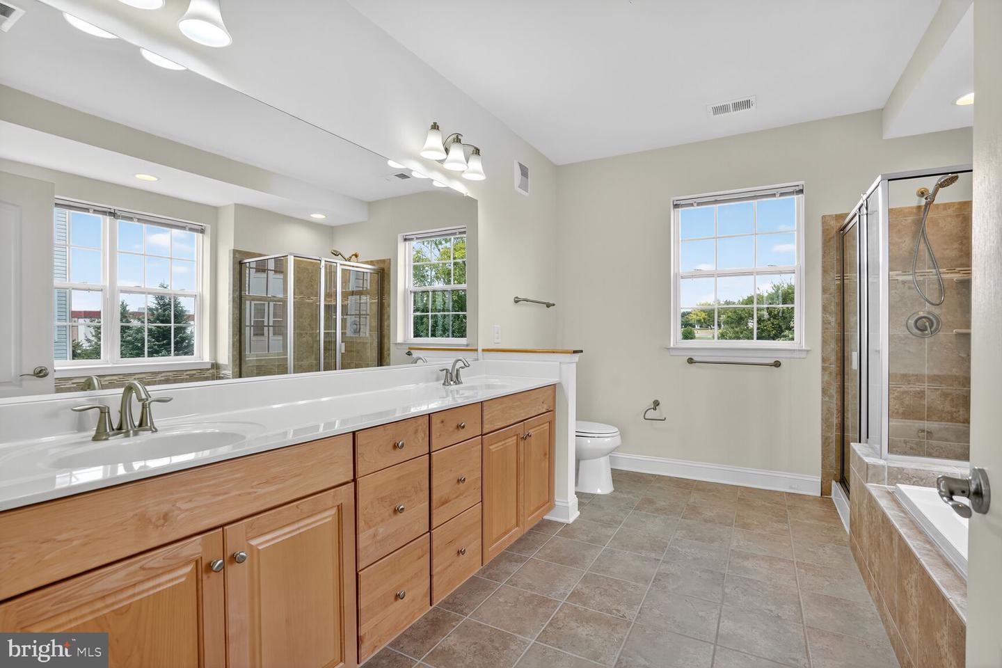 9202 CHARLESTON DR #307, MANASSAS, Virginia 20110, 3 Bedrooms Bedrooms, ,2 BathroomsBathrooms,Residential,For sale,9202 CHARLESTON DR #307,VAMN2009116 MLS # VAMN2009116