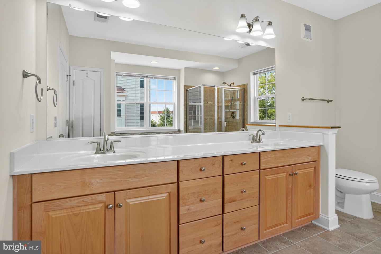 9202 CHARLESTON DR #307, MANASSAS, Virginia 20110, 3 Bedrooms Bedrooms, ,2 BathroomsBathrooms,Residential,For sale,9202 CHARLESTON DR #307,VAMN2009116 MLS # VAMN2009116