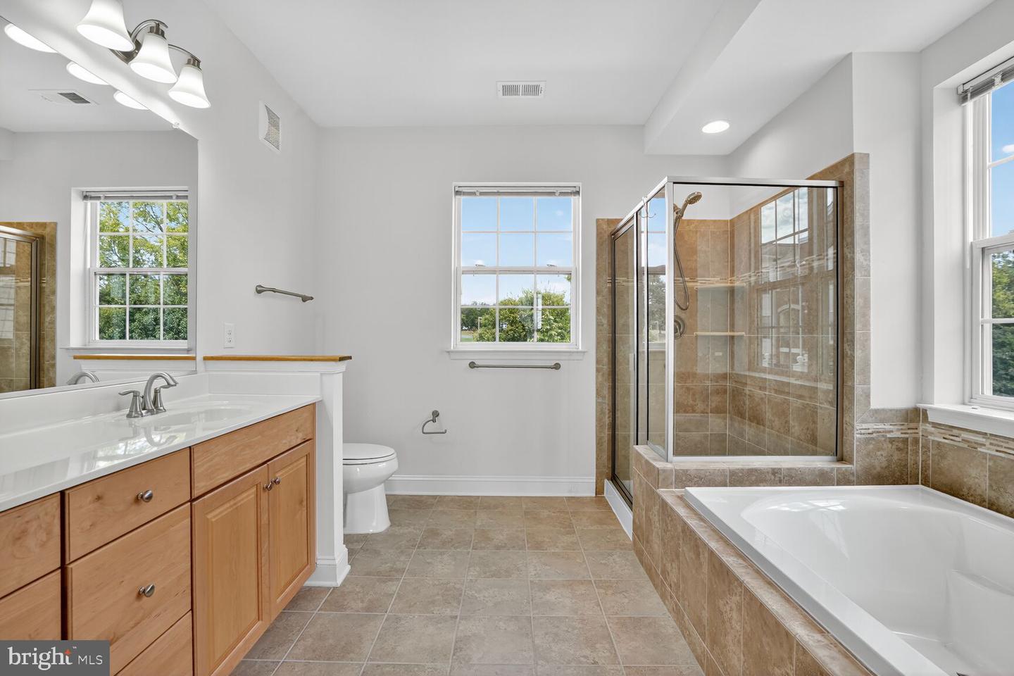 9202 CHARLESTON DR #307, MANASSAS, Virginia 20110, 3 Bedrooms Bedrooms, ,2 BathroomsBathrooms,Residential,For sale,9202 CHARLESTON DR #307,VAMN2009116 MLS # VAMN2009116