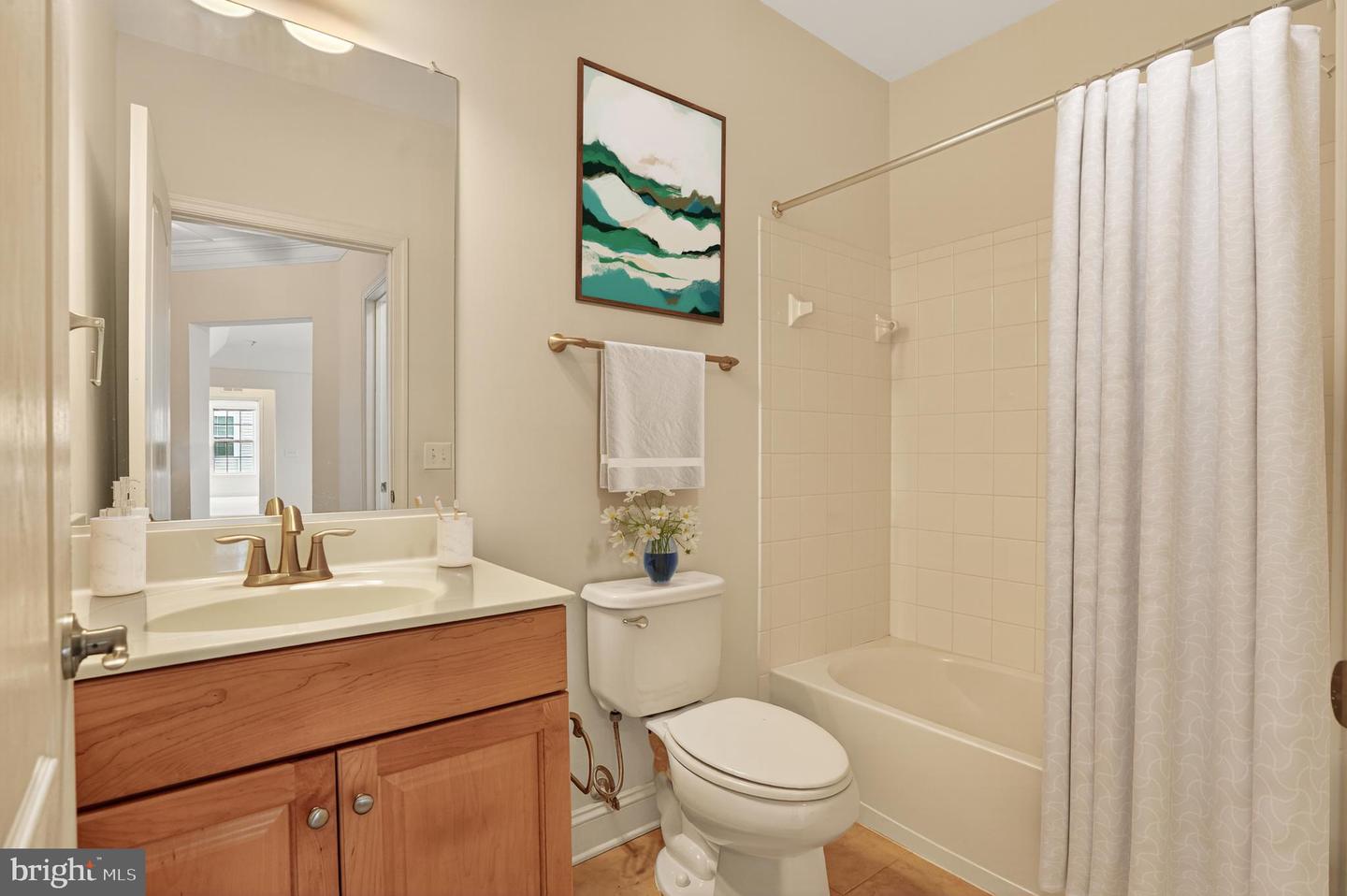9202 CHARLESTON DR #307, MANASSAS, Virginia 20110, 3 Bedrooms Bedrooms, ,2 BathroomsBathrooms,Residential,For sale,9202 CHARLESTON DR #307,VAMN2009116 MLS # VAMN2009116