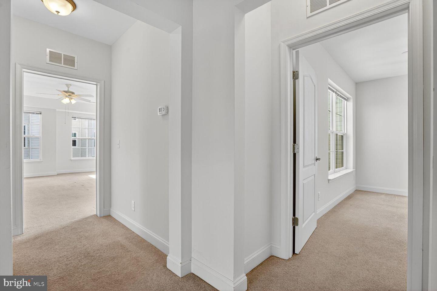 9202 CHARLESTON DR #307, MANASSAS, Virginia 20110, 3 Bedrooms Bedrooms, ,2 BathroomsBathrooms,Residential,For sale,9202 CHARLESTON DR #307,VAMN2009116 MLS # VAMN2009116