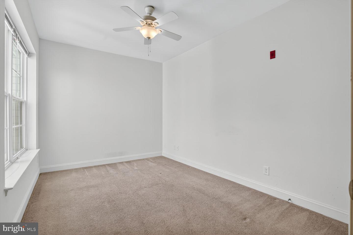 9202 CHARLESTON DR #307, MANASSAS, Virginia 20110, 3 Bedrooms Bedrooms, ,2 BathroomsBathrooms,Residential,For sale,9202 CHARLESTON DR #307,VAMN2009116 MLS # VAMN2009116
