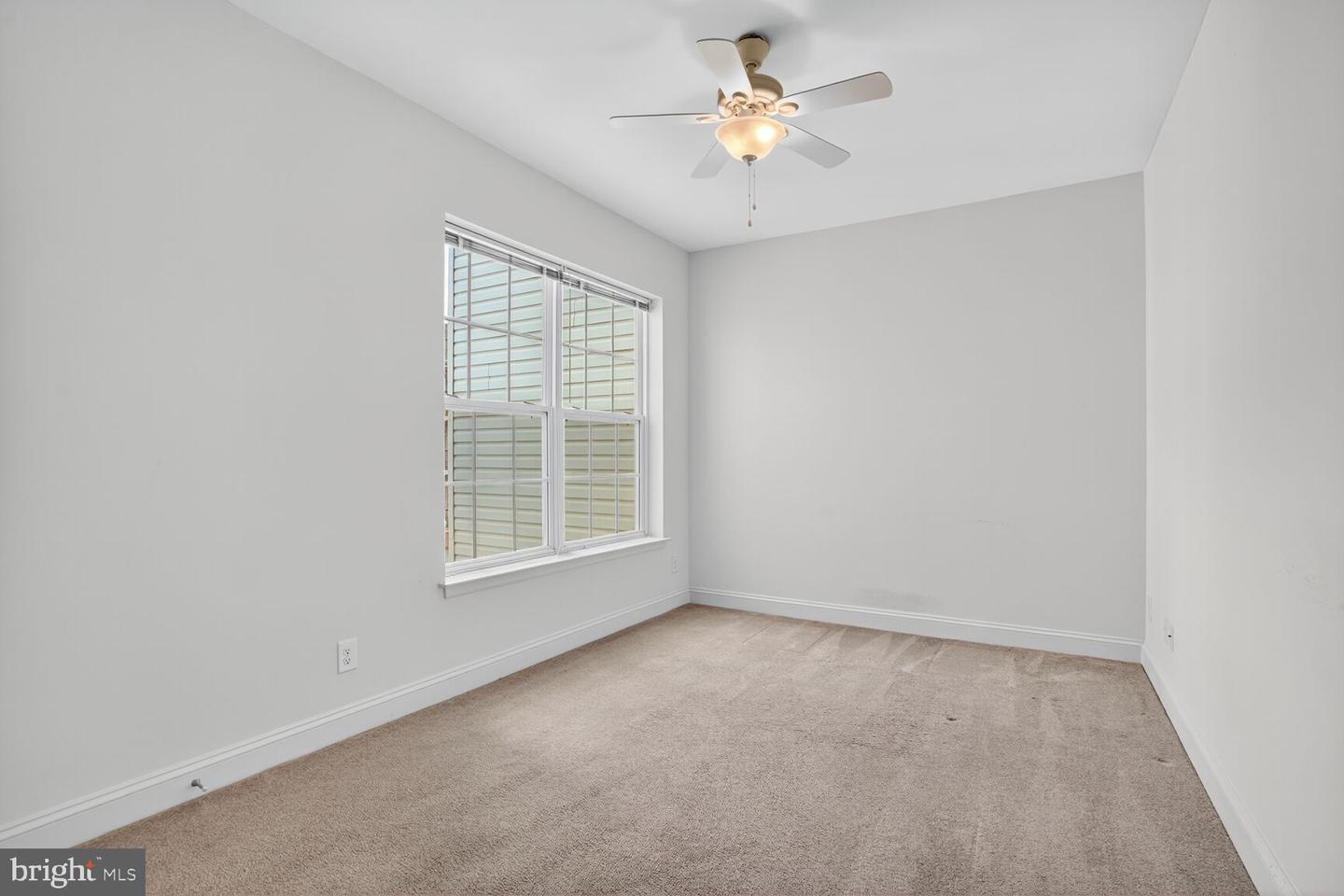 9202 CHARLESTON DR #307, MANASSAS, Virginia 20110, 3 Bedrooms Bedrooms, ,2 BathroomsBathrooms,Residential,For sale,9202 CHARLESTON DR #307,VAMN2009116 MLS # VAMN2009116