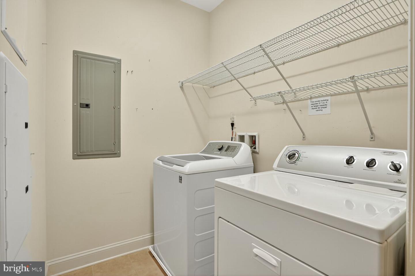 9202 CHARLESTON DR #307, MANASSAS, Virginia 20110, 3 Bedrooms Bedrooms, ,2 BathroomsBathrooms,Residential,For sale,9202 CHARLESTON DR #307,VAMN2009116 MLS # VAMN2009116