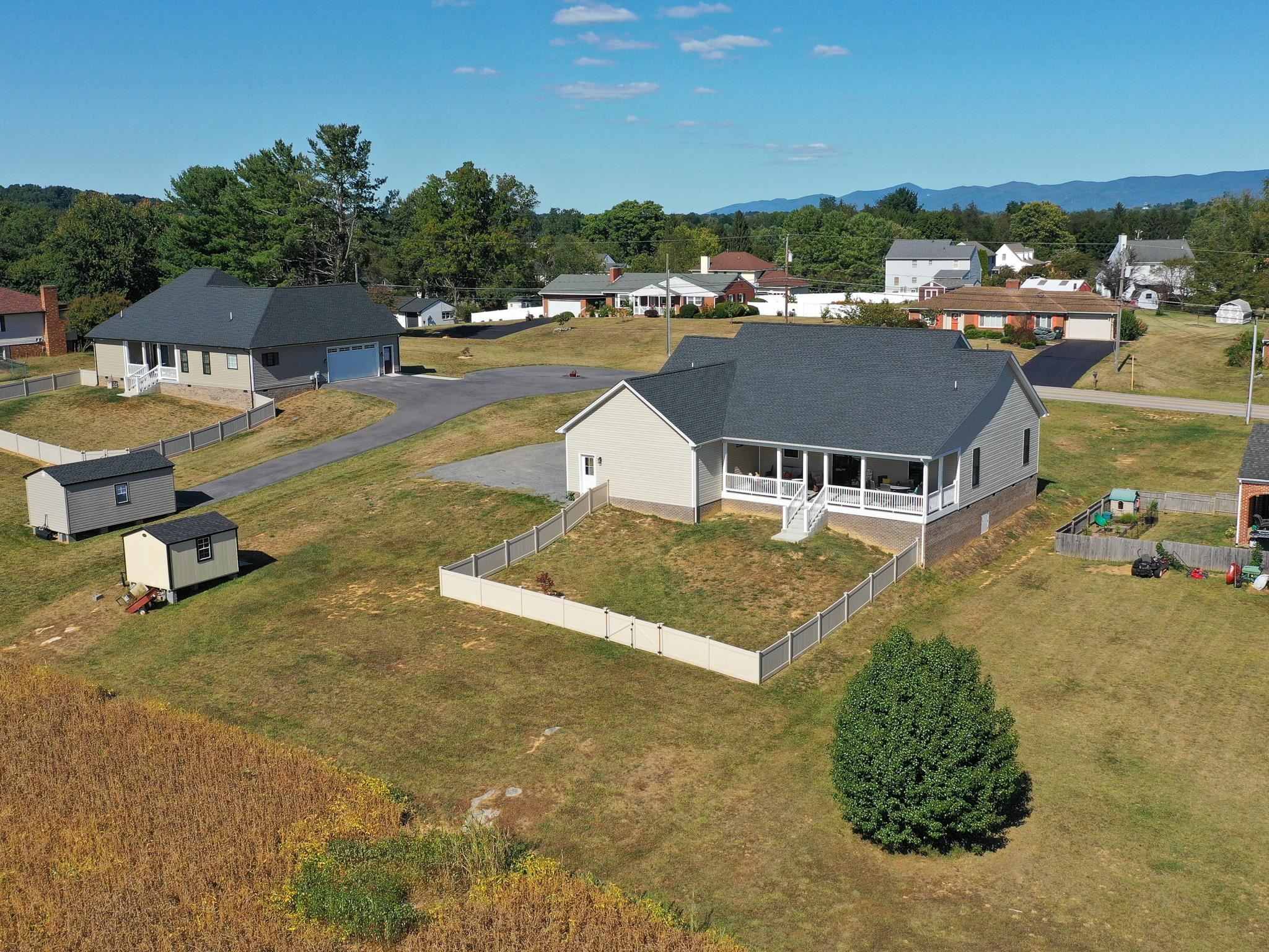 1007 LADD RD, WAYNESBORO, Virginia 22980, 3 Bedrooms Bedrooms, ,2 BathroomsBathrooms,Residential,1007 LADD RD,668977 MLS # 668977