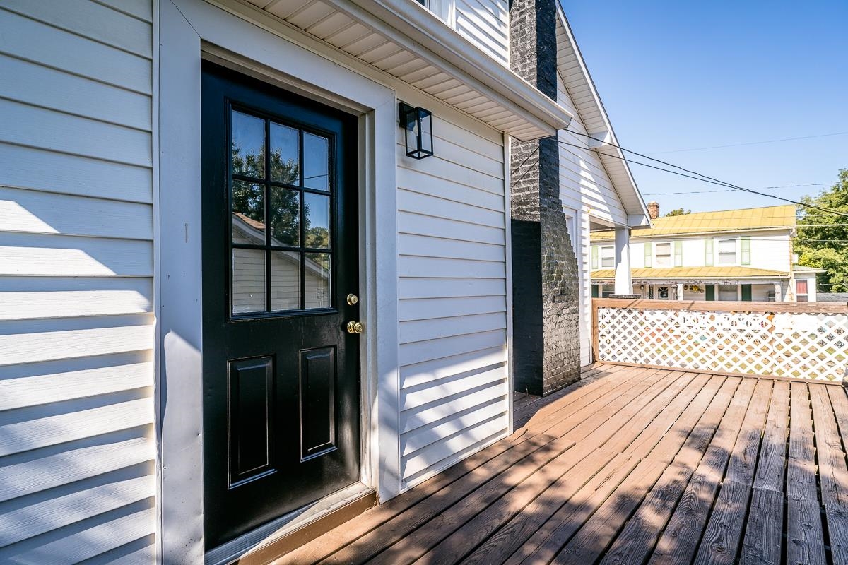 1112 BUTLER ST, STAUNTON, Virginia 24401, 4 Bedrooms Bedrooms, ,1 BathroomBathrooms,Residential,1112 BUTLER ST,668978 MLS # 668978