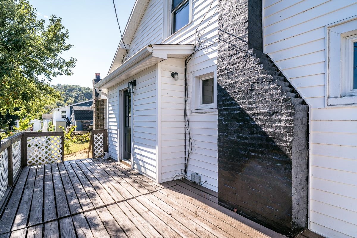1112 BUTLER ST, STAUNTON, Virginia 24401, 4 Bedrooms Bedrooms, ,1 BathroomBathrooms,Residential,1112 BUTLER ST,668978 MLS # 668978