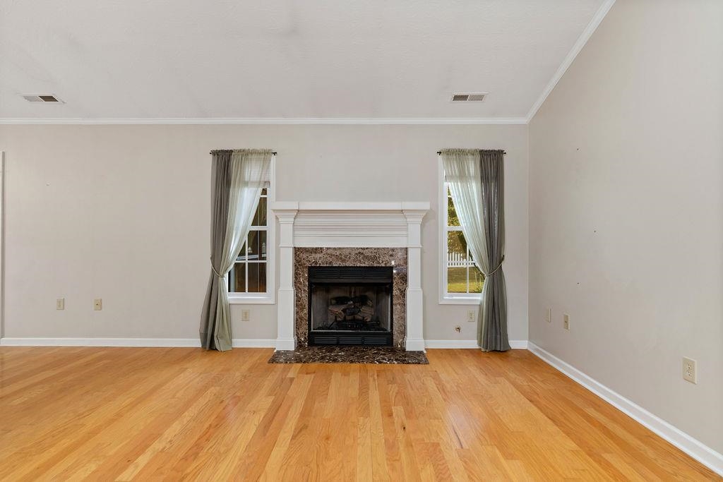 206 RED OAK DR, STAUNTON, Virginia 24401, 3 Bedrooms Bedrooms, ,2 BathroomsBathrooms,Residential,206 RED OAK DR,668983 MLS # 668983