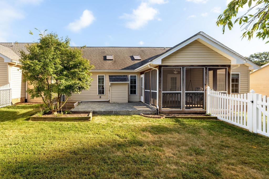 206 RED OAK DR, STAUNTON, Virginia 24401, 3 Bedrooms Bedrooms, ,2 BathroomsBathrooms,Residential,206 RED OAK DR,668983 MLS # 668983